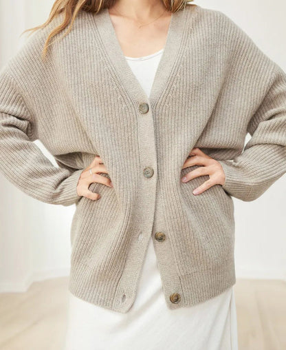 Averin | Women’s Oversized Ribbed Button Cardigan