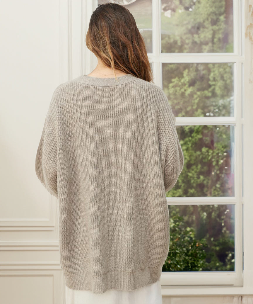 Averin | Women’s Oversized Ribbed Button Cardigan