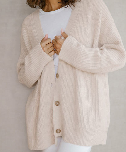 Averin | Women’s Oversized Ribbed Button Cardigan