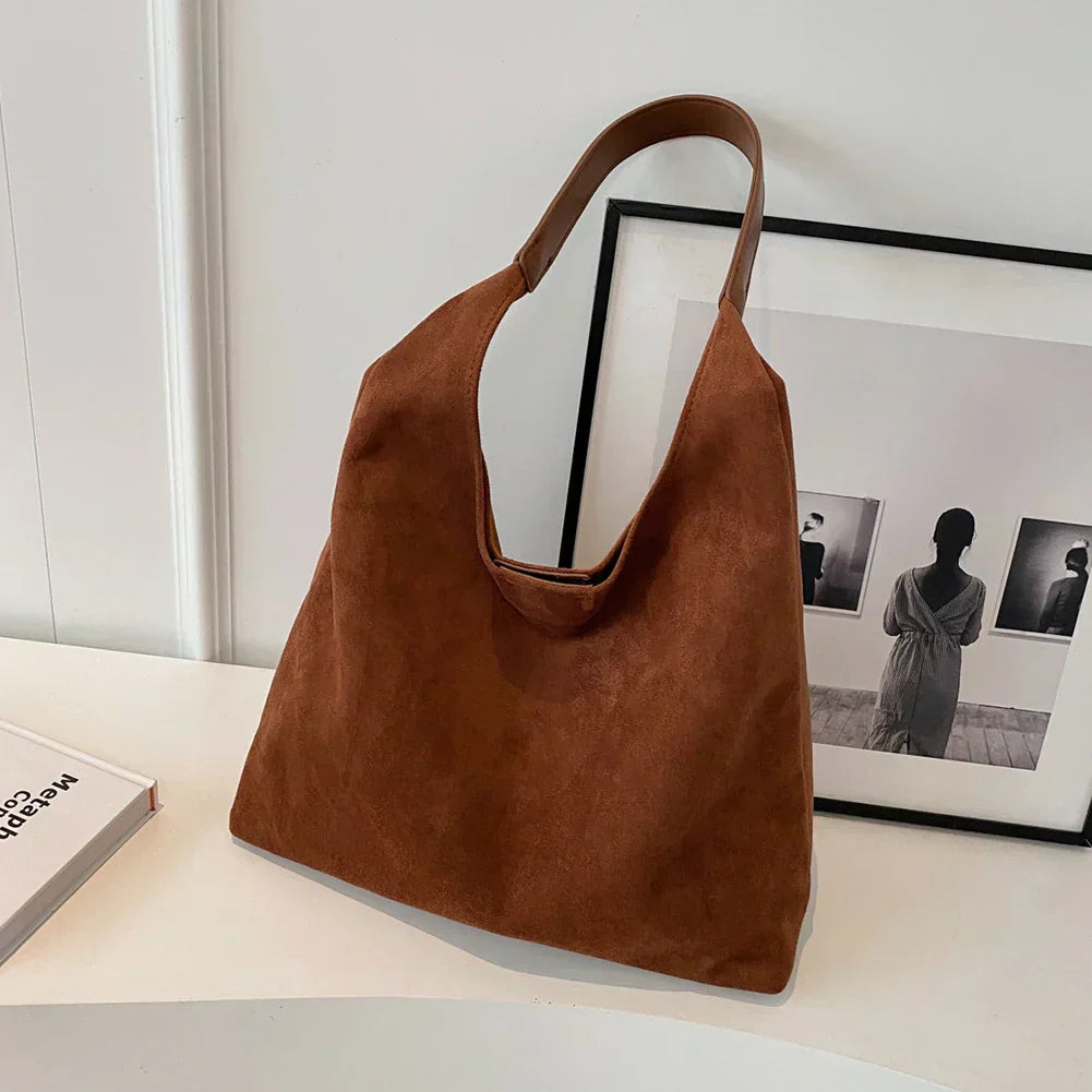 Selene | Women’s Minimalist Soft Shoulder Bag