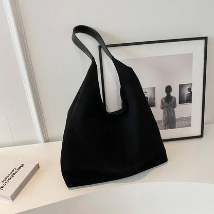 Selene | Women’s Minimalist Soft Shoulder Bag